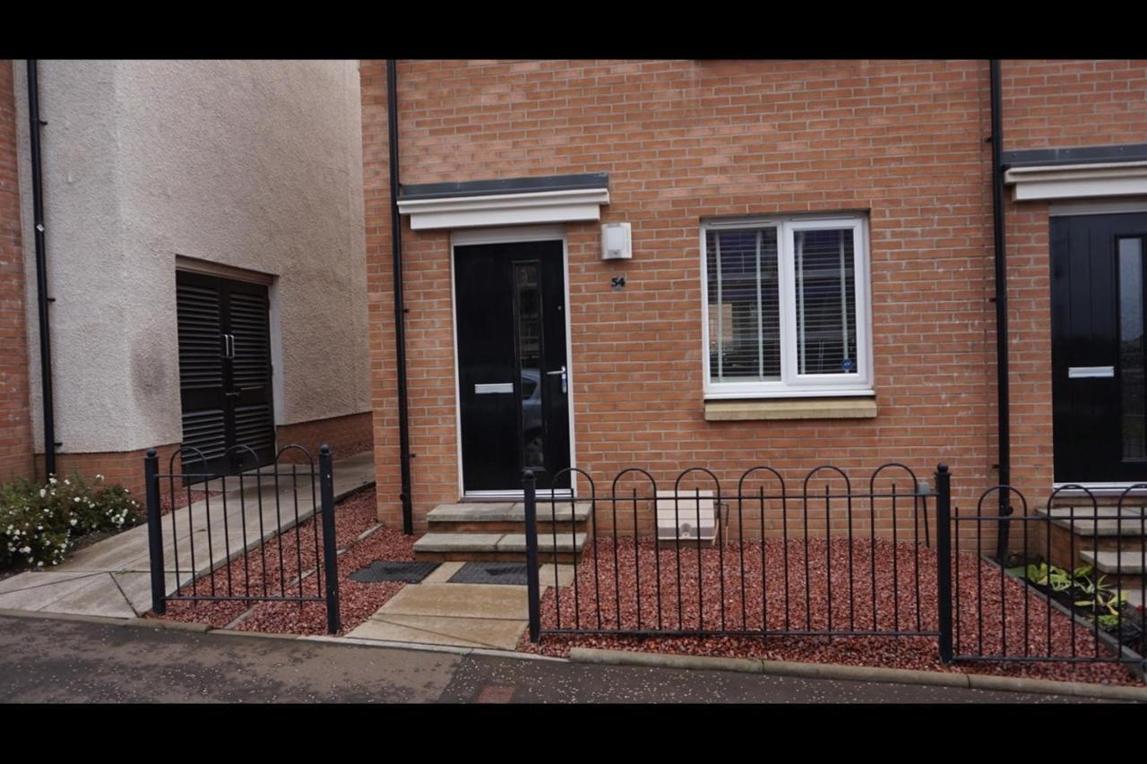 Peaceful, Lovely And Modern, Entire House Edimburgo Exterior foto